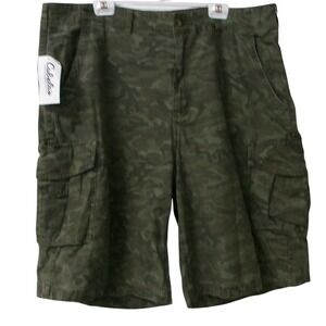 Cabelas Casuals Mens Green Camo Cargo Shorts Size 44 NWT Camouflage Outdoor